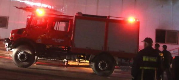 Τροχόσπιτο έγινε «στάχτη» στον Εύοσμο- Άγνωστα τα αίτια της πυρκαγιάς