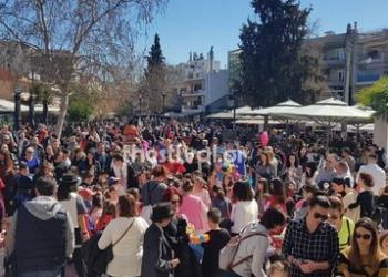 Γέμισε καρναβάλια η πλατεία Εύοσμου