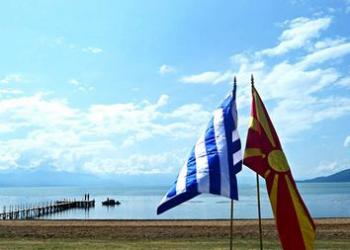 Αρον – άρον στη Θεσσαλονίκη ο Τσίπρας για να κλείσει η «μαύρη τρύπα» του «Μακεδονικού»