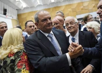 Θερμή υποδοχή για τον Κώστα Καραμανλή στον Εύοσμο