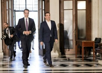 Η παράδοση-παραλαβή Τσίπρα-Μητσοτάκη στο Μέγαρο Μαξίμου