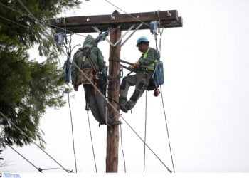 Χαλκιδική: Επιστρέφει το ρεύμα – Δόθηκε στην κυκλοφορία τμήμα δρόμου που έκλεισε μετά τη φονική κακοκαιρία!