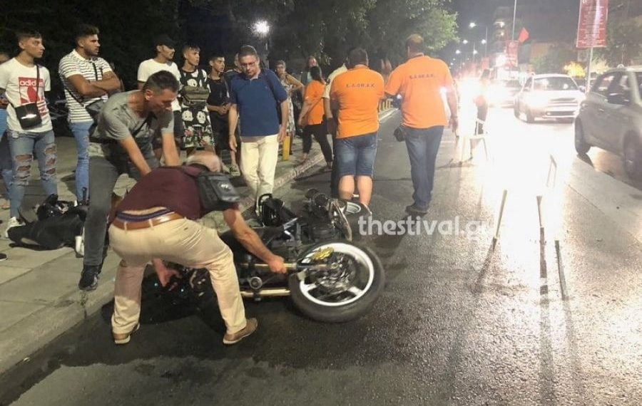 Τραγωδία στην Λαγκαδά: Υπέκυψε η 73χρονη που παρασύρθηκε από μοτοσικλέτα -Στη ΜΕΘ ο οδηγός (Εικόνες)