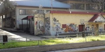 Με το έτσι θέλω μένει στην μέση του δρόμου στην Σταυρούπολη
