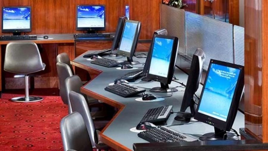 Εύοσμος: Συλλήψεις σε κατάστημα με παράνομα τυχερά παιχνίδια