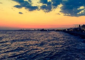 Έρευνα: Το καλύτερο ραντεβού είναι μια βόλτα στην παραλία Θεσσαλονίκης!