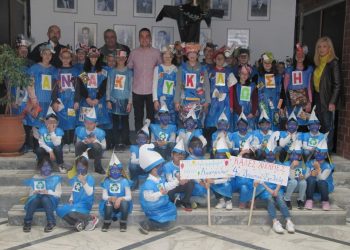 Αποκριάτικη δράση γεμάτη μηνύματα από τους μαθητές του 4ου Δημοτικού Σχολείου Ελευθερίου Κορδελιού