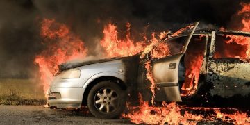 Παρανάλωμα του πυρός Ι.Χ στον Δενδροπόταμο
