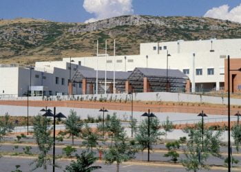 Κορωνοϊός: Ενισχύεται με διαγνωστικά τεστ το Παπαγεωργίου