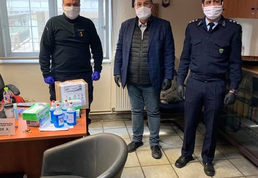 Δωρεά γαντιών, μασκών και αντισηπτικών σε Δημοτική Αστυνομία και Αστυνομικό τμήμα Κορδελιού – Ευόσμου