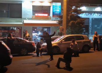 Εύοσμος: Έσπασαν την μονοτονία με Λένα Ζευγάρα και ζεϊμπέκικο της Ευδοκίας (Bίντεο)