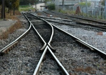 Τραγωδία στη Θεσσαλονίκη: 41χρονος αυτοκτόνησε ξαπλώνοντας στις ράγες του τρένου