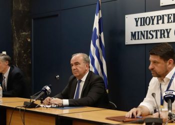 Δείτε ποια καταστήματα ανοίγουν από Δευτέρα