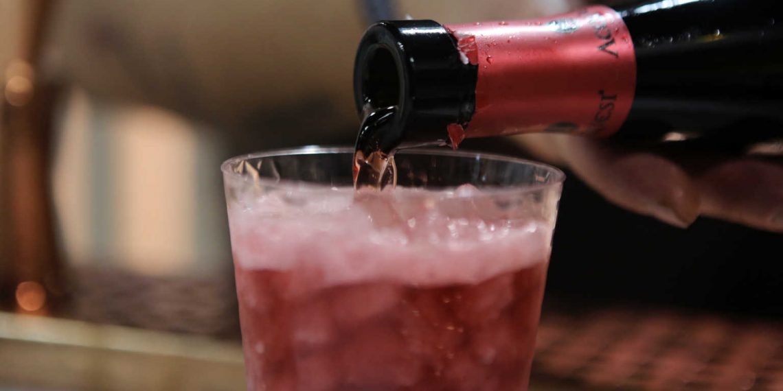 Κορονοϊός: Διασπορά σε πάρτι που έκανε πλούσια φοιτήτρια στη Θεσσαλονίκη! Έσπασε την καραντίνα των 14 ημερών