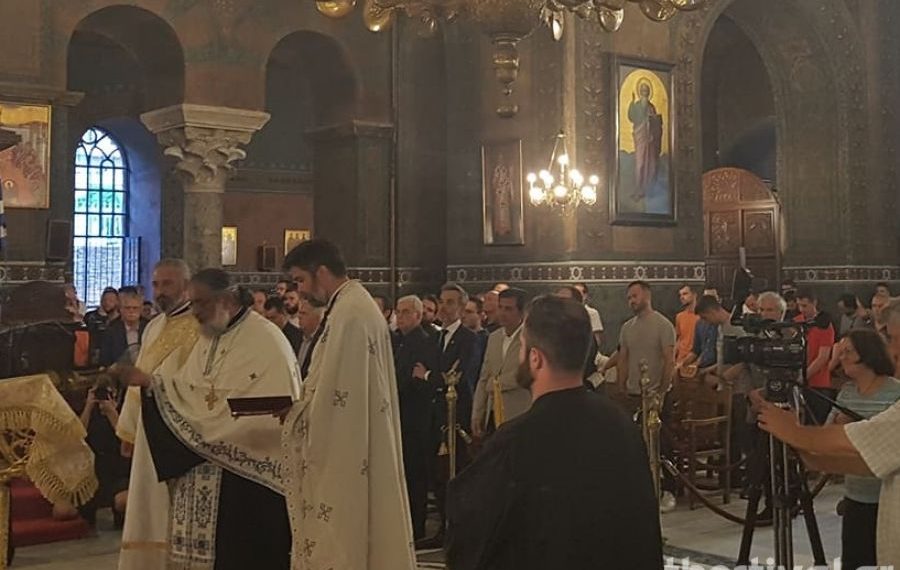 Θεσσαλονίκη: Σε κλίμα συγκίνησης έψαλαν τον Ακάθιστο Ύμνο στην Αγία Σοφία (Βίντεο)