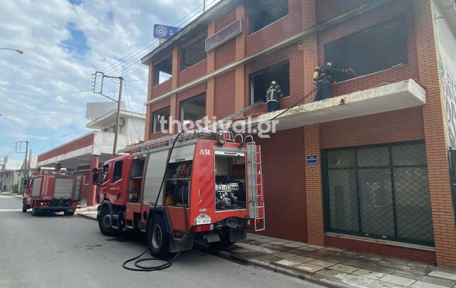 Φωτιά σε εγκαταλελειμμένο κτήριο στο Κορδελιό