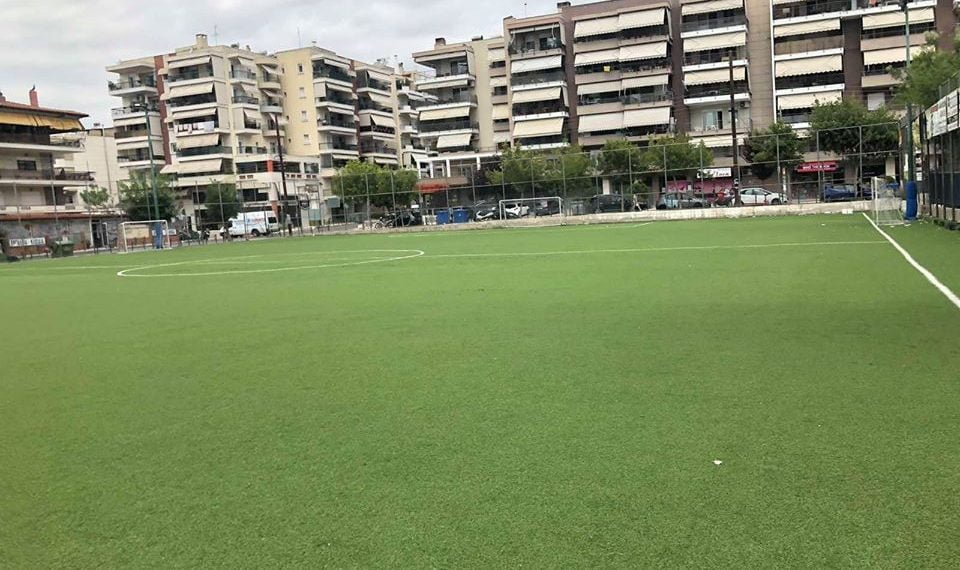 Ολοκληρώθηκαν οι εργασίες συντήρησης συνθετικού χλοοτάπητα σε 3 αθλητικούς χώρους του Δήμου Κορδελιού Ευόσμου