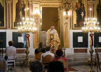 Ιερέας αρνητής μάσκας στη Θεσσαλονίκη – «Δεν την επιτρέπω στην εκκλησία»