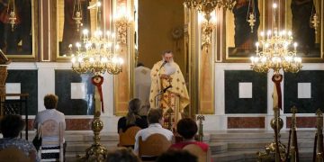 Ιερέας αρνητής μάσκας στη Θεσσαλονίκη – «Δεν την επιτρέπω στην εκκλησία»