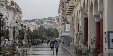 Ερημη πόλη η Θεσσαλονίκη μετά το lockdown -Δείτε τις πρώτες φωτό, άδειοι δρόμοι, κλειστά μαγαζιά