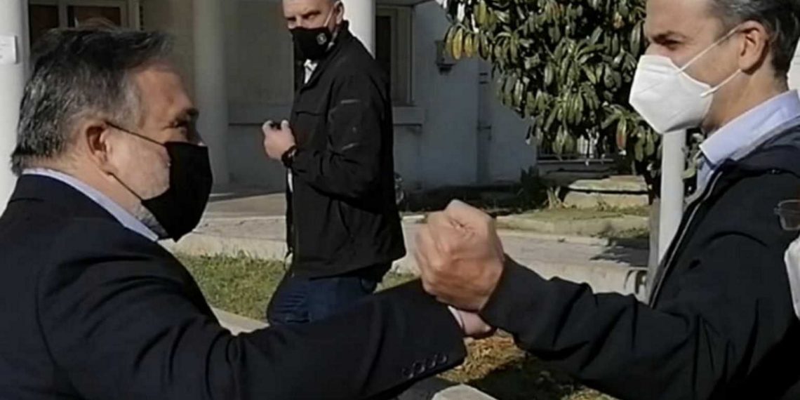 Μητσοτάκης από τον Εύοσμο: Ξεκινάμε μεγάλη εκστρατεία για τον εμβολιασμό κατά του κορονοϊού (Βίντεο)