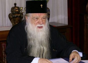 Θετικός στον κορωνοϊό ο πρώην μητροπολίτης Αμβρόσιος – Δεν δέχθηκε να νοσηλευτεί στο νοσοκομείο του Ρίου