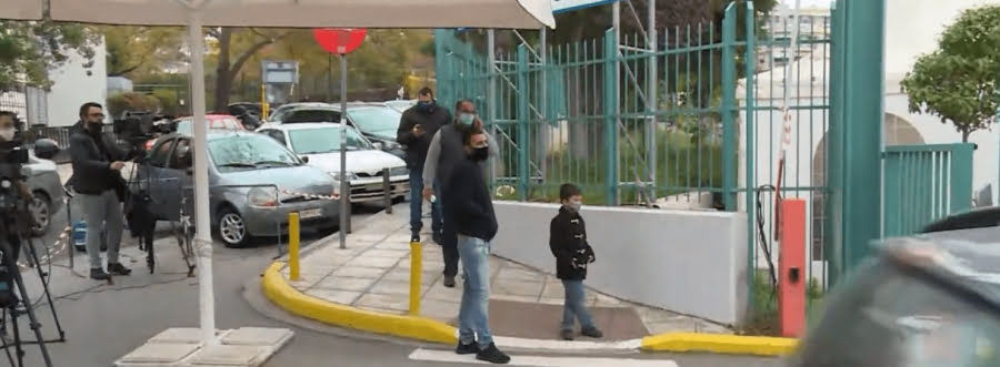 ΤΩΡΑ – Ουρές στο ΑΧΕΠΑ για τεστ – Αγωνία για τα αποτελέσματα (Εικόνες)