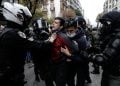 Αστυνομική βία και μαζικές προσαγωγές διαδηλωτών στη Θεσσαλονίκη
