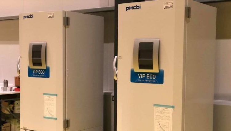 Έφτασαν στη Θεσσαλονίκη τα πρώτα ψυγεία όπου θα φυλάσσονται τα εμβόλια κατά της πανδημίας