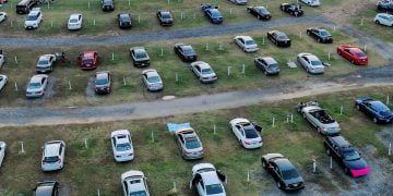 Θεσσαλονίκη: Παλαιοημερολογίτης Δεσπότης καλεί τους πιστούς σε drive in θεία λειτουργία
