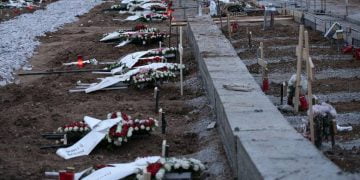 Κορωνοϊός: Τα νεκροταφεία, οι ισχυρισμοί για fake news και το μήνυμα από τον Εύοσμο