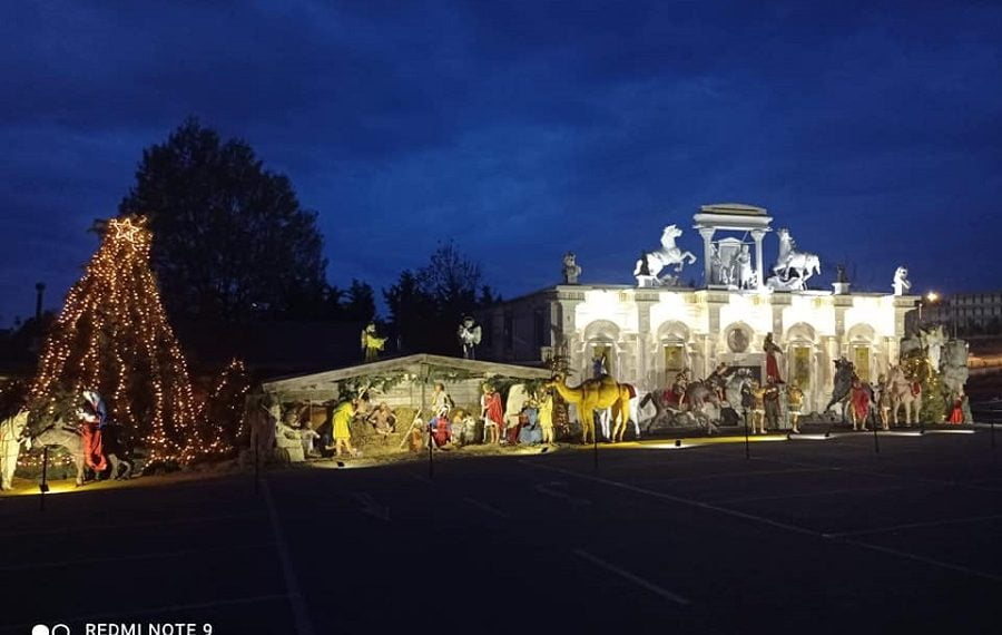 Η μεγαλύτερη φάτνη της Ευρώπης στην Θεσσαλονίκη (φωτο)