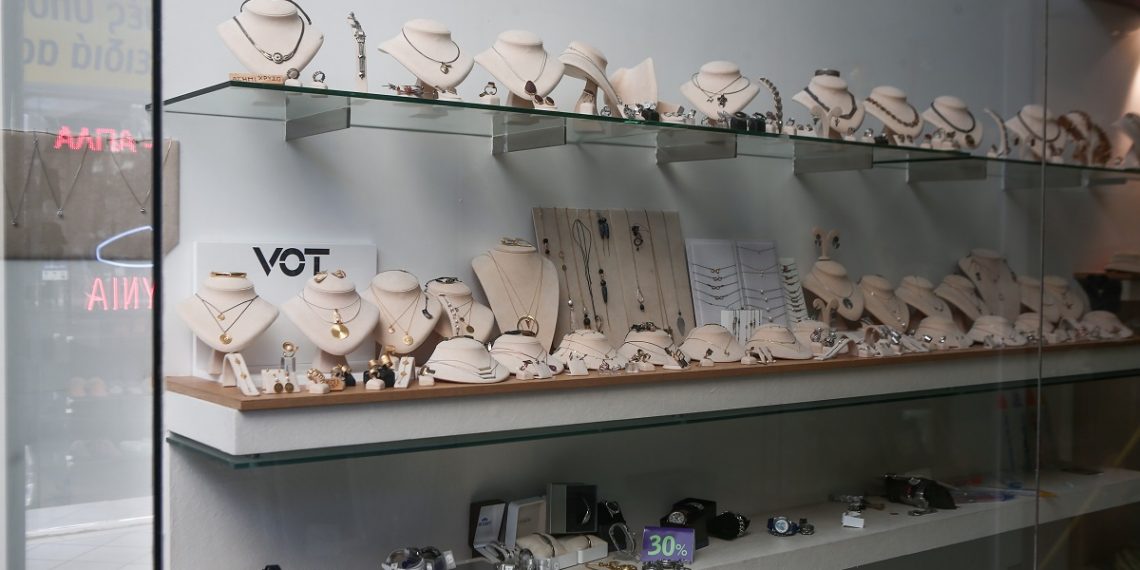 Ριφιφί σε κοσμηματοπωλείο στο κέντρο της Θεσσαλονίκης