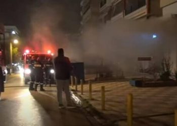 Εύοσμος: Φωτιά σε κατάστημα εστίασης στην οδό Ολυμπιάδος (Bίντεο)