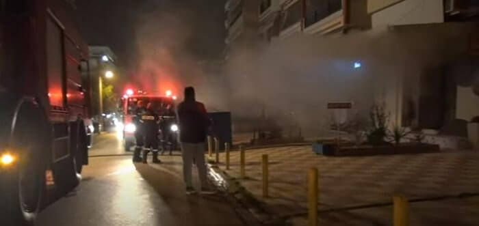 Εύοσμος: Φωτιά σε κατάστημα εστίασης στην οδό Ολυμπιάδος (Bίντεο)