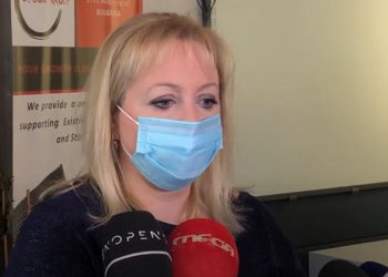 Θεσσαλονίκη: Πρώην φοιτήτρια ξεσπάει στην κάμερα για τον καθηγητή του ΑΠΘ – «Θυμάμαι ακόμα τη σεξουαλική παρενόχληση» (video)