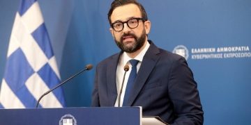 Ταραντίλης: Τέσσερα μεγάλα εμβολιαστικά κέντρα σε Αθήνα και Θεσσαλονίκη μέσα στον επόμενο μήνα