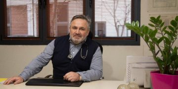 Κλεάνθης Μανδαλιανός: «Θεατρίνος υπήρξα μόνο στη σκηνή»
