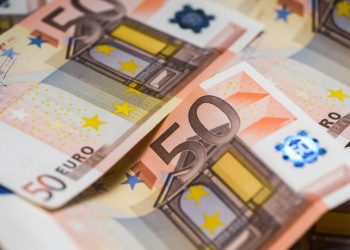 Επίδομα 534 ευρώ: Πληρώνονται σήμερα 645.000 δικαιούχοι