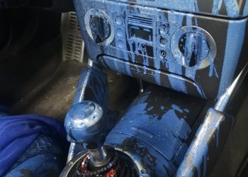 Θεσσαλονίκη: Της έκαναν αγνώριστο το πανάκριβο αυτοκίνητο που αγόρασε – Το ξέσπασμα της κοπέλας (Eικόνες)