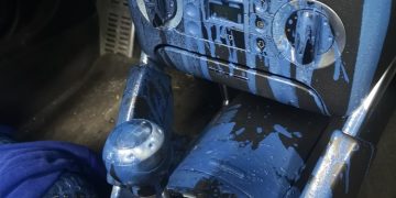 Θεσσαλονίκη: Της έκαναν αγνώριστο το πανάκριβο αυτοκίνητο που αγόρασε – Το ξέσπασμα της κοπέλας (Eικόνες)