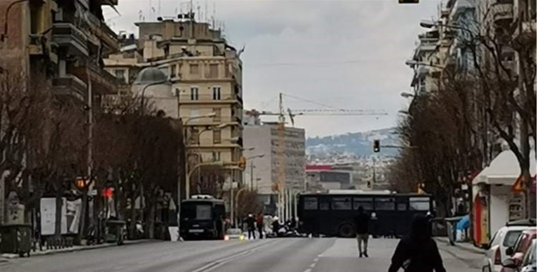 Θεσσαλονίκη: Διαμαρτυρία κατά της εκκένωσης της κατάληψης στο ΑΠΘ