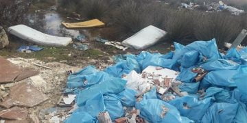 Τράκαρε σε …μπάζα και ζήτησε αποζημίωση από τον Δ.Κορδελιού – Ευόσμου