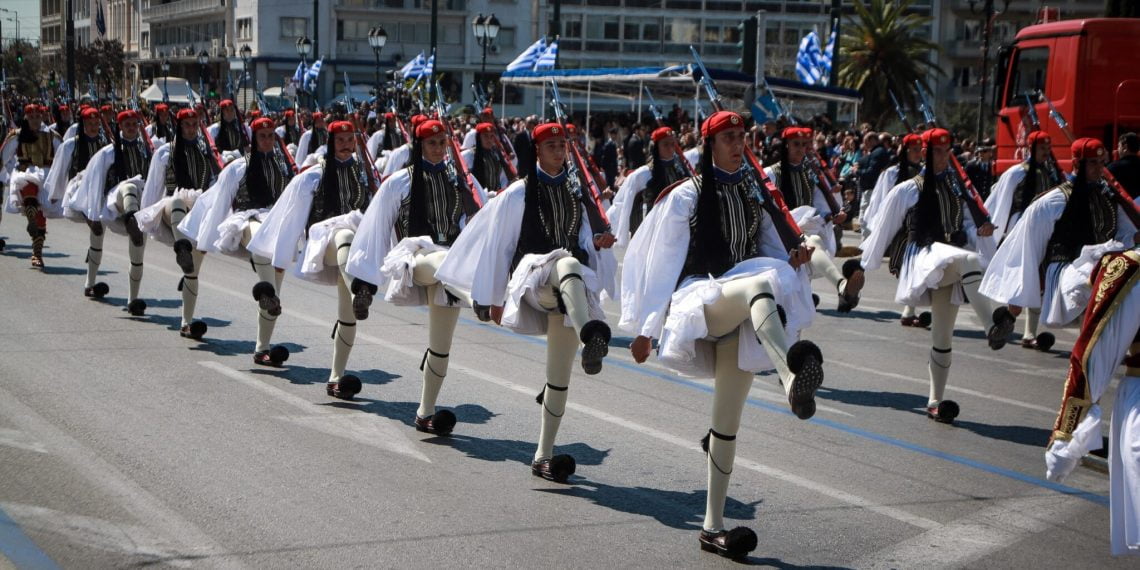 Πελώνη: Δεν θα γίνουν παρελάσεις την 25η Μαρτίου παρά μόνο η στρατιωτική