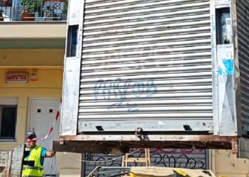 Ξηλώνονται κουφάρια περιπτέρων και στον Δ.Κορδελιού – Ευόσμου