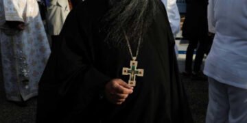Θεσσαλονίκη: Εξαπάτησαν ιερέα με πρόσχημα τη νοσηλεία ανήλικου στο εξωτερικό