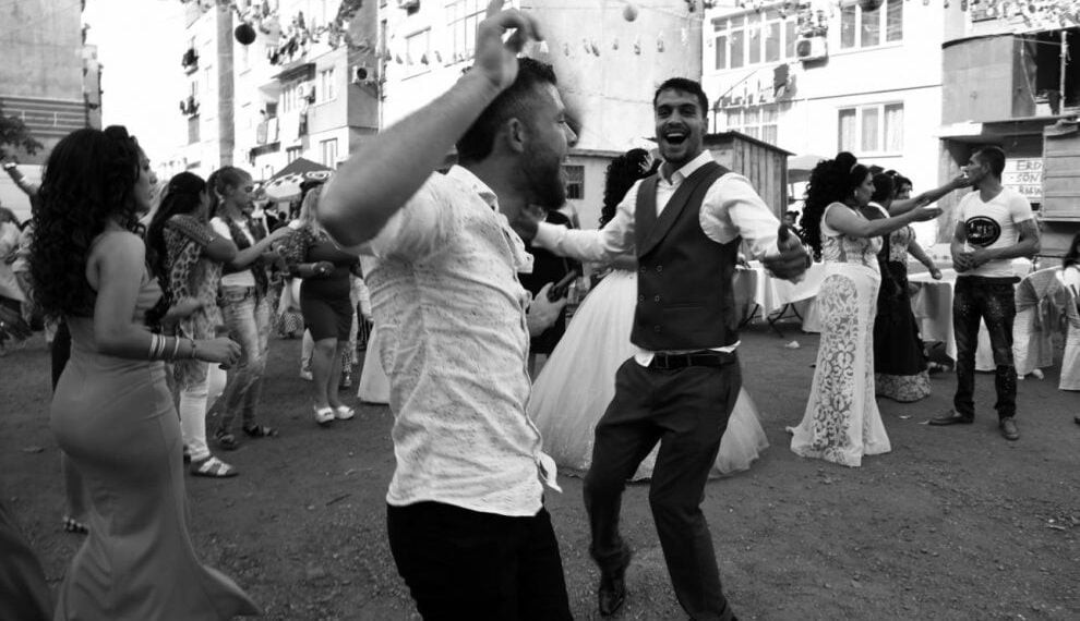 Ψίθυροι καρδιάς με καταιγισμό πυρών στον Εύοσμο