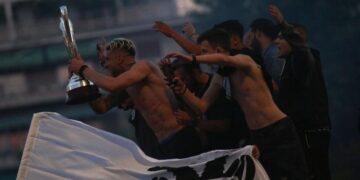 Αποθέωση για τον κυπελλούχο ΠΑΟΚ στη Θεσσαλονίκη!