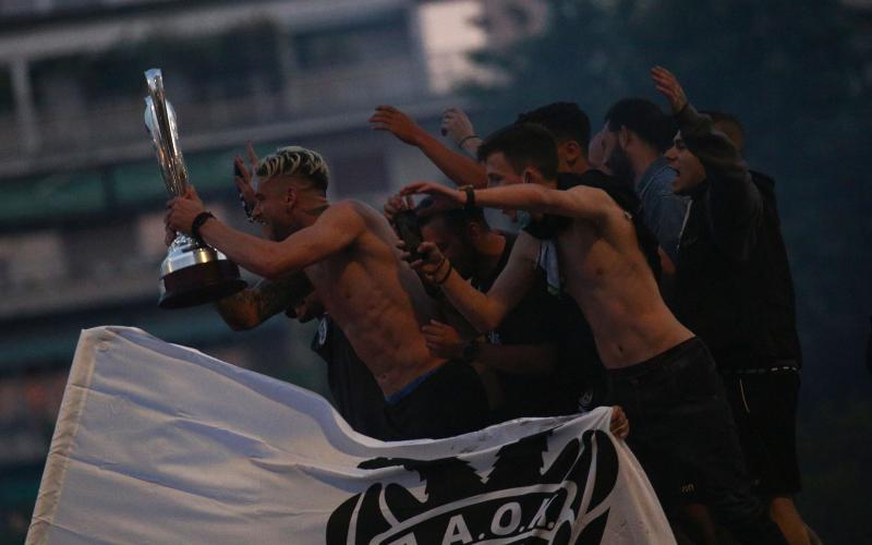 Αποθέωση για τον κυπελλούχο ΠΑΟΚ στη Θεσσαλονίκη!