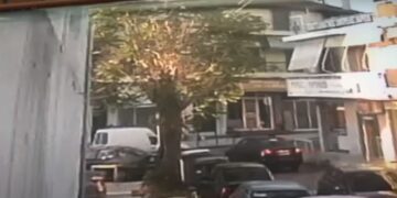 Bίντεο-ντοκουμέντο από τους πυροβολισμούς στον Εύοσμο με έναν τραυματία